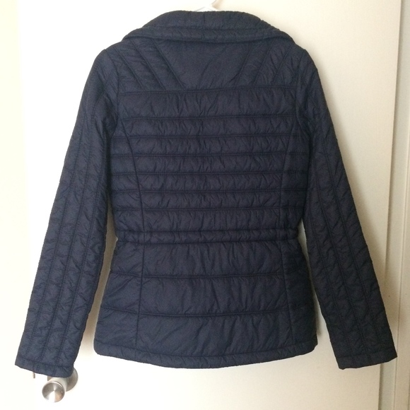 LIKE NEW!! GUESS Lightweight Puffer Navy (XS/TP) - Picture 6 of 8